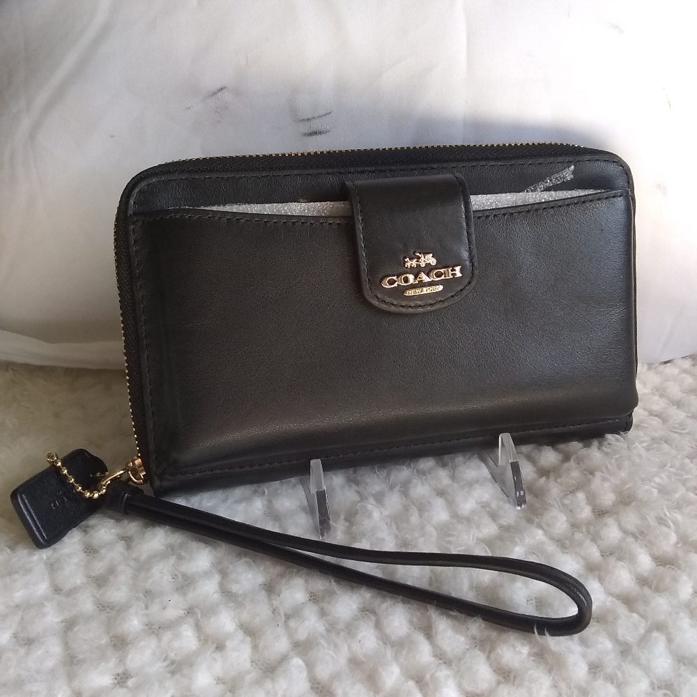 Coach Leather Wristlet in Classic Black